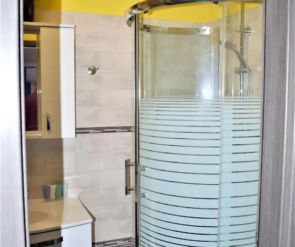 Daire Luka Biograd -