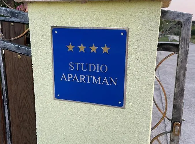 Luka Biograd - * Benkovac