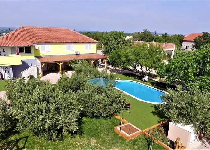 Luka Biograd - * Benkovac