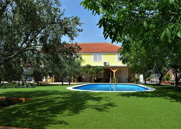 Luka Biograd - Lägenhet