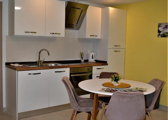 Διαμέρισμα Luka Biograd - *