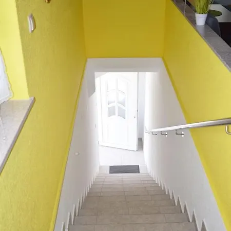 Apartman Luka Biograd - *