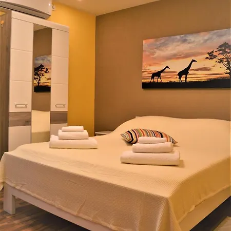 Luka Biograd - * Benkovac