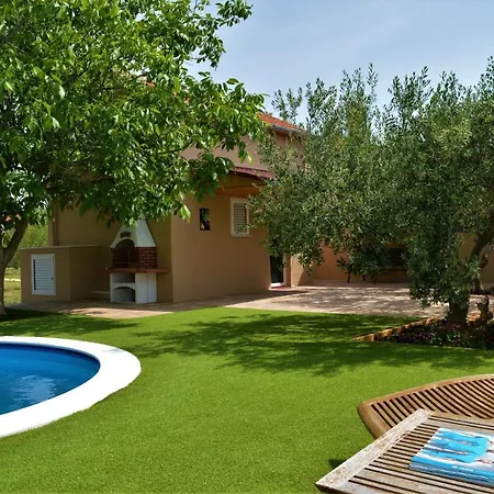 Luka Biograd - Apartman *