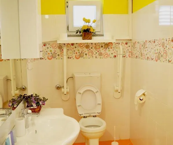 아파트 Luka Biograd - 벤코바츠