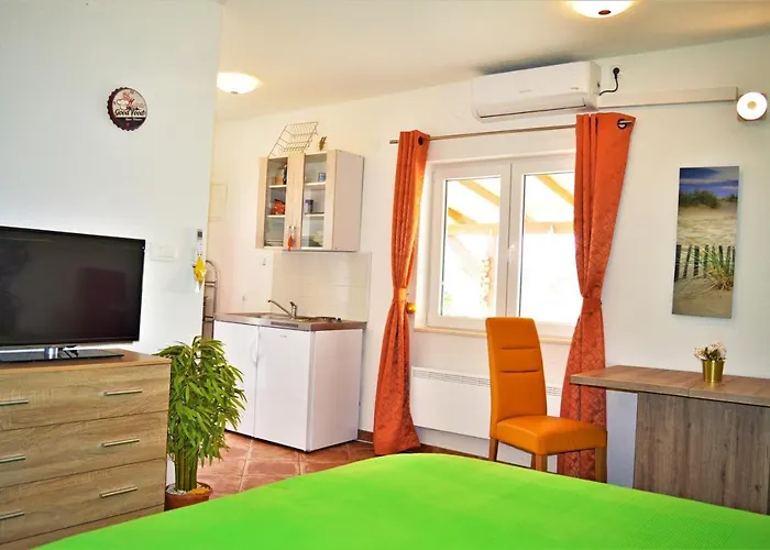 아파트 Luka Biograd - 벤코바츠