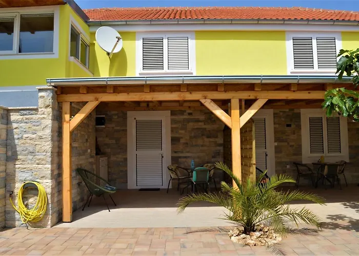 아파트 Luka Biograd - 벤코바츠