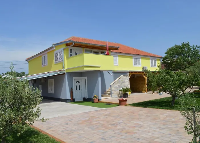 아파트 Luka Biograd -